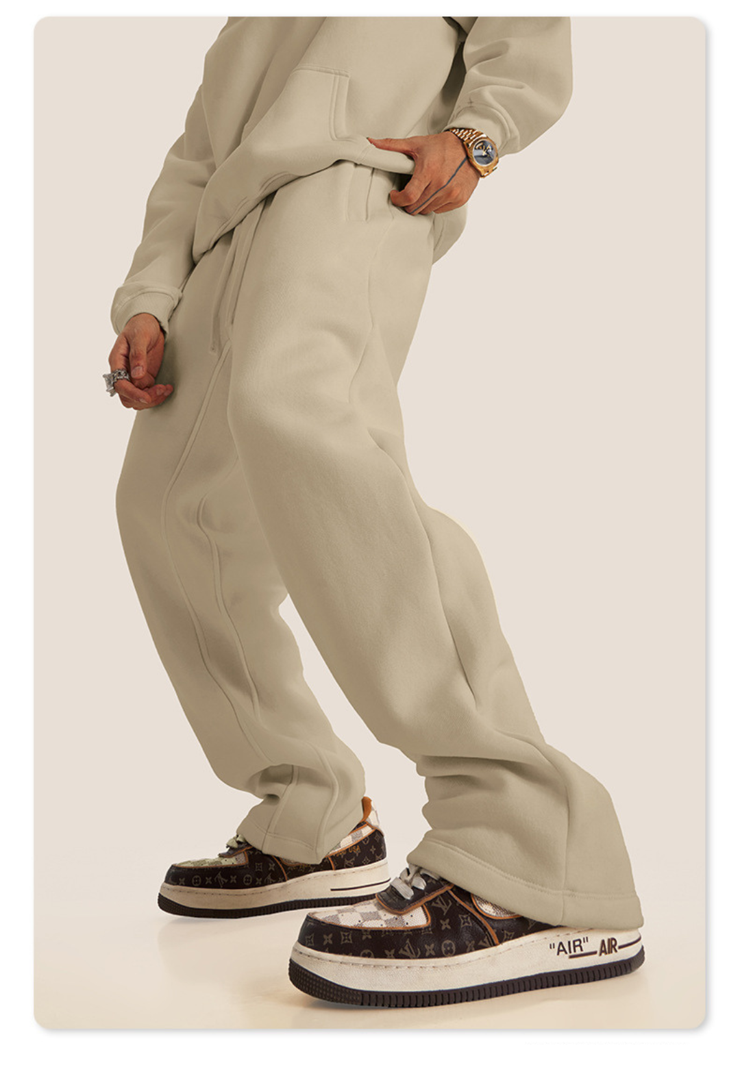 Core Tracksuit – Sandstorm